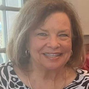 Meet your Posher, Suzanne